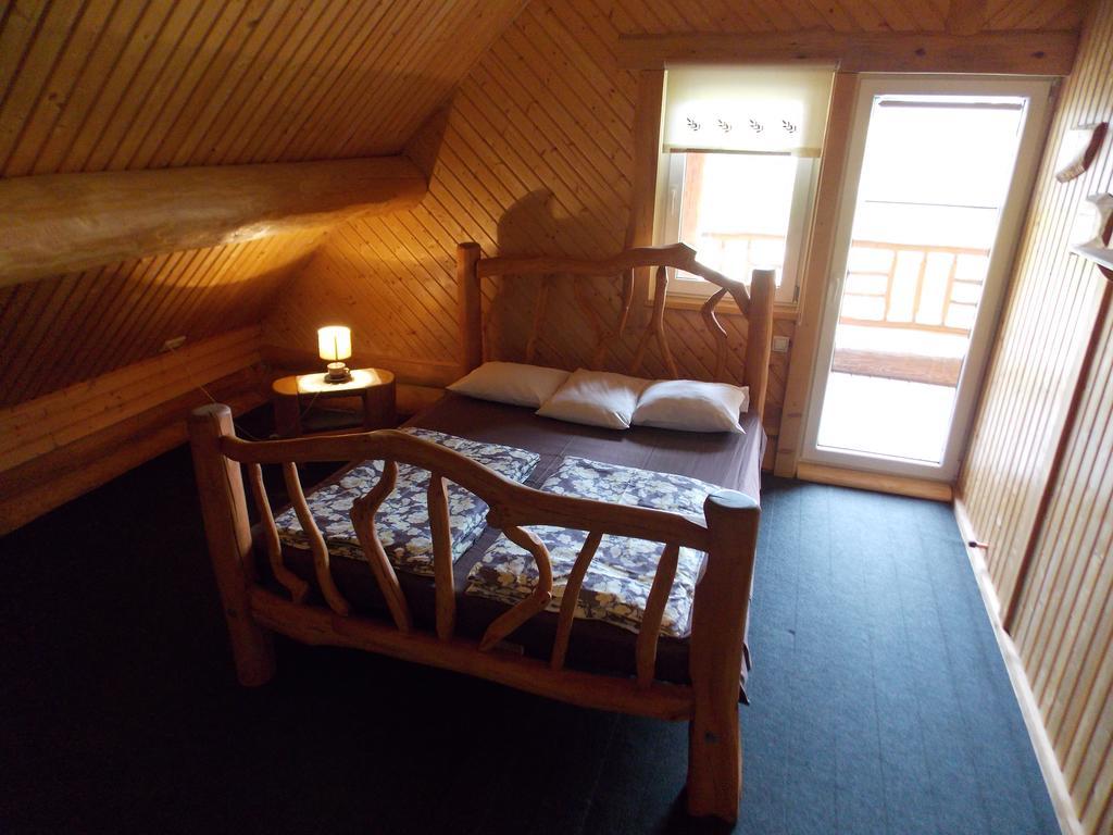 Guest House Kalnini Kārļi Δωμάτιο φωτογραφία